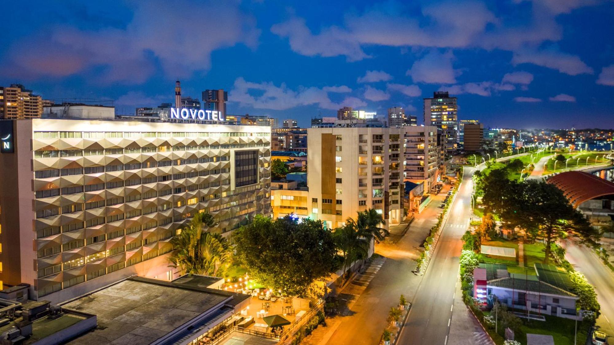 Novotel Abidjan Plateau Exterior foto