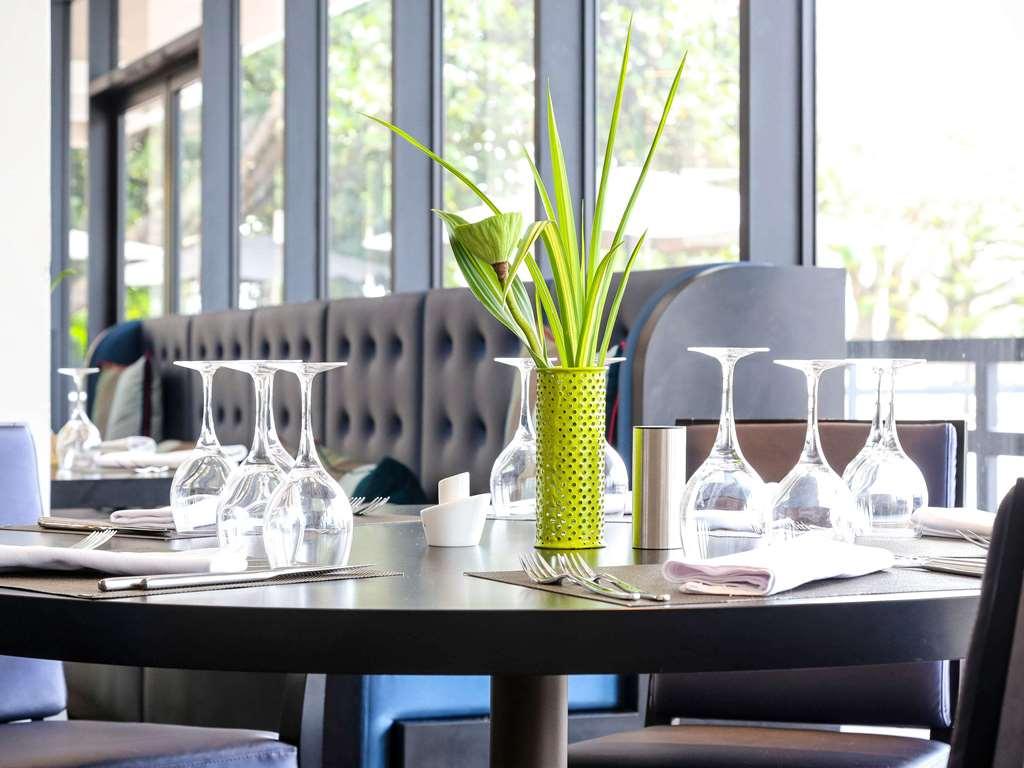 Novotel Abidjan Plateau Restaurant foto