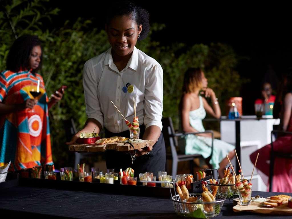Novotel Abidjan Plateau Restaurant foto